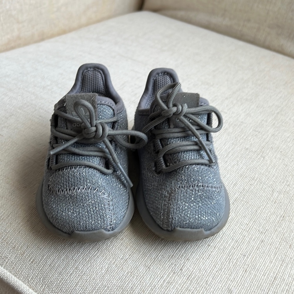 Adidas baby sneakers size 4k glitter gray